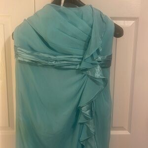 Bridesmaid teal dress worn only once for a wedding. Looks great in pictures!
